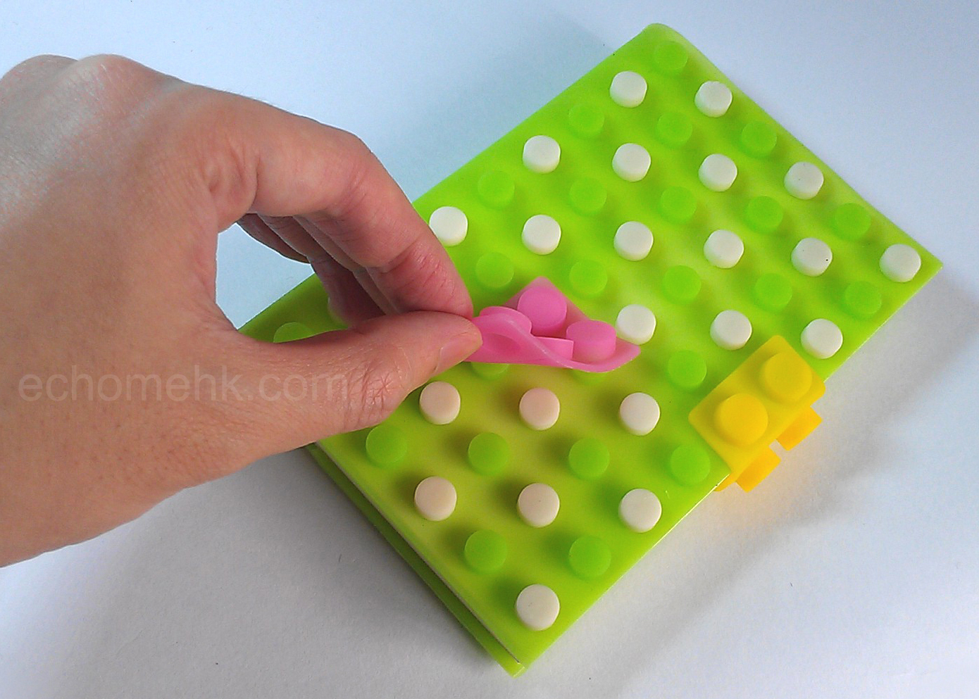 block-book-new_view2-WM.jpg block-book-new_view2-WM.jpg