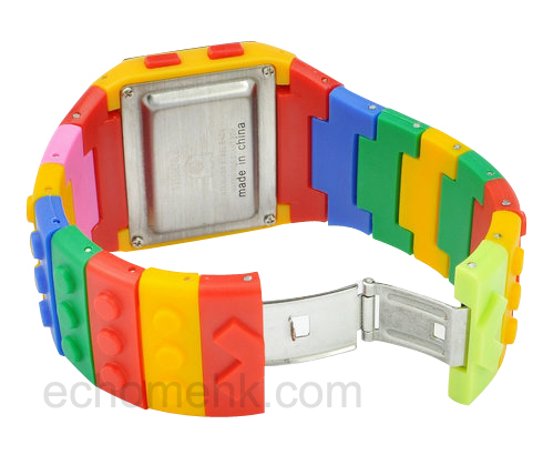 lego-watch_view3-WM.jpg
