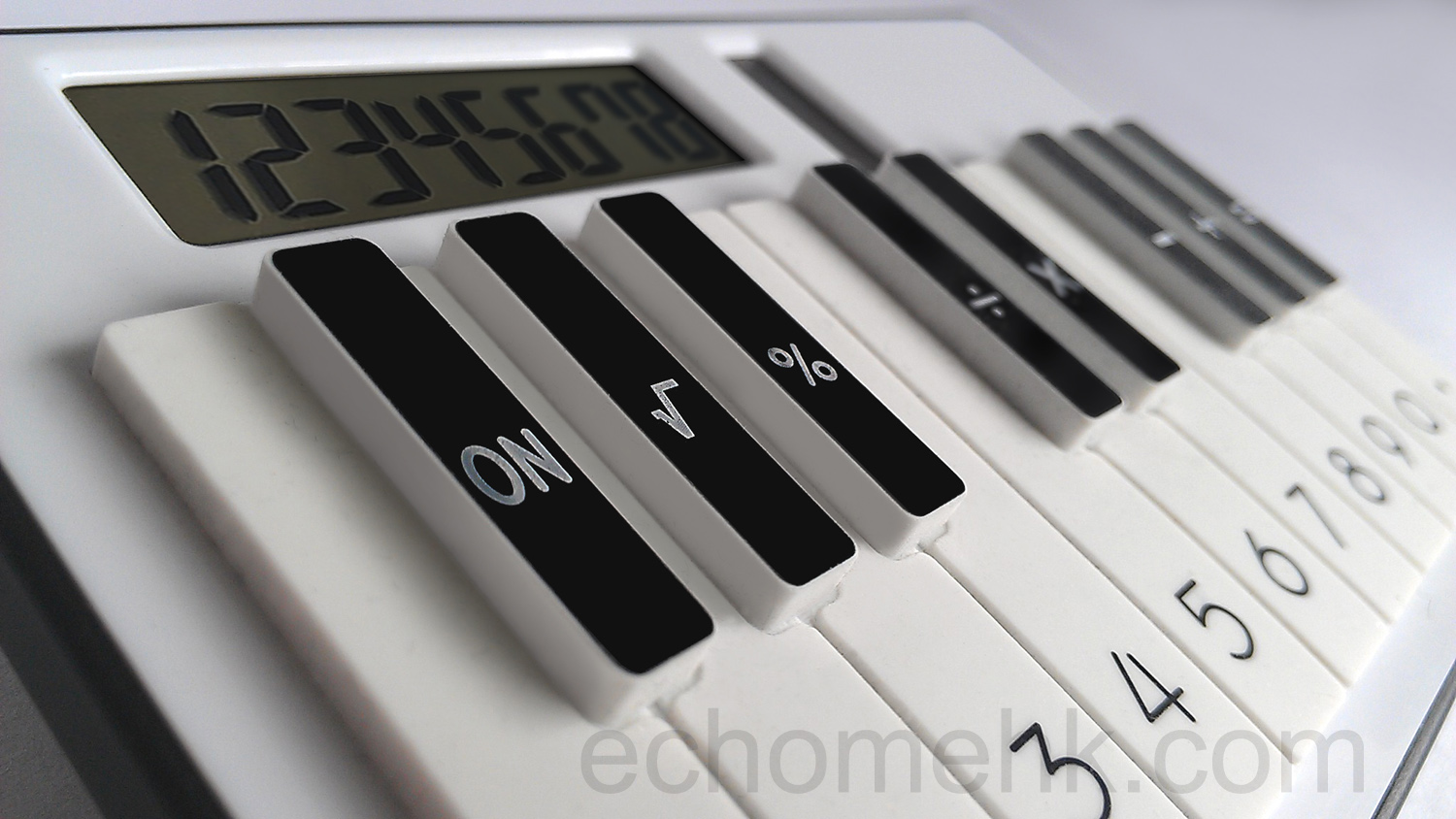 piano-calculator_view1-WM.jpg