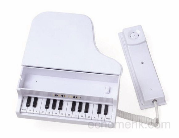 piano-phone_view4-WM.jpg piano-phone_view4-WM.jpg